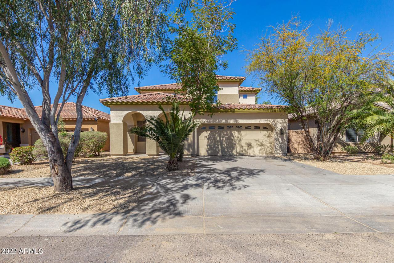 8736 W Cordes Rd., Tolleson, AZ 85353