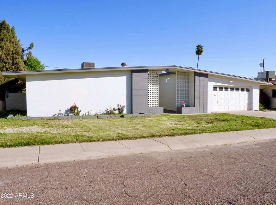 1930 W Joan De Arc Ave., Phoenix, AZ 85029