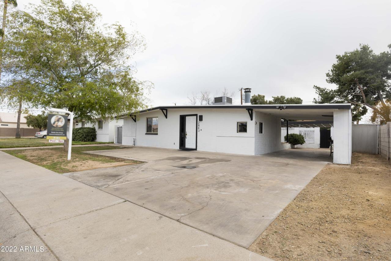 2843 E Nisbet Rd., Phoenix, AZ 85032
