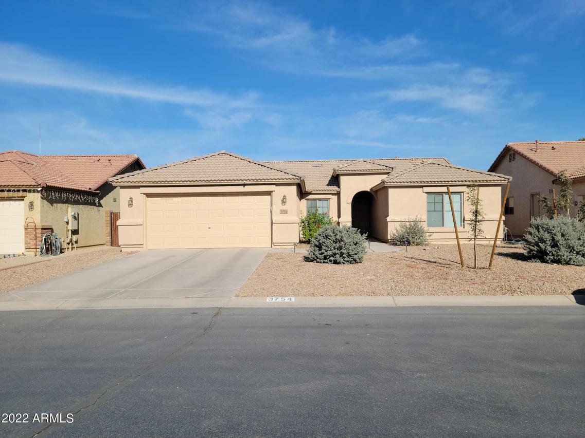 3754 E Yorkshire Cir., San Tan Valley, AZ 85140