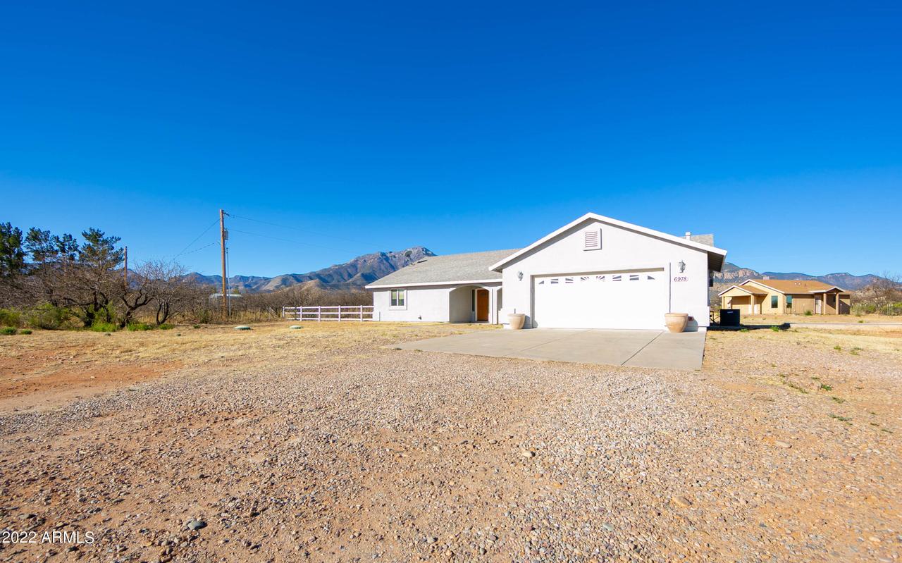 6978 S Jaxel Rd., Hereford, AZ 85615