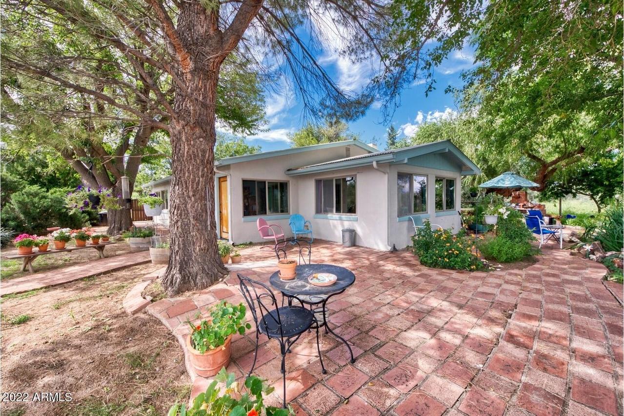 10715 E Lehner Rd., Hereford, AZ 85615