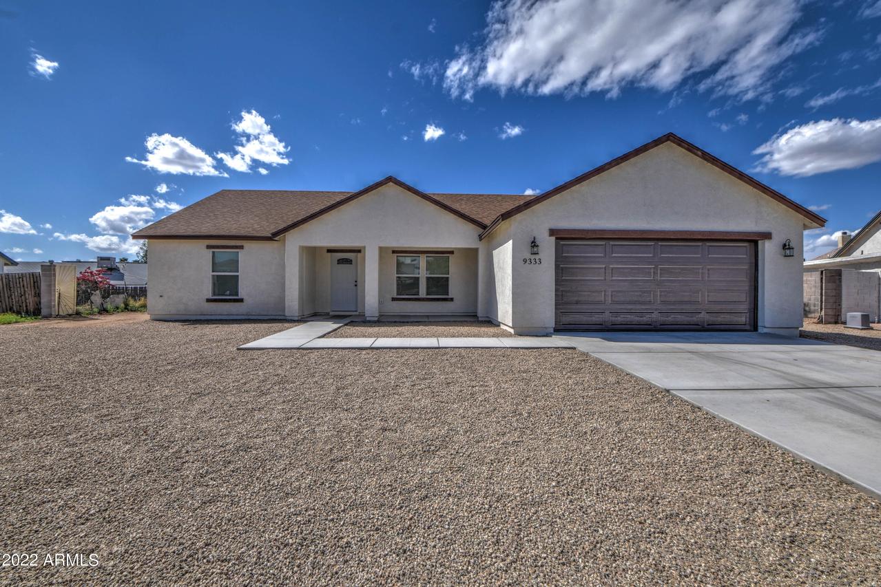 9333 E Dallas St., Mesa, AZ 85207
