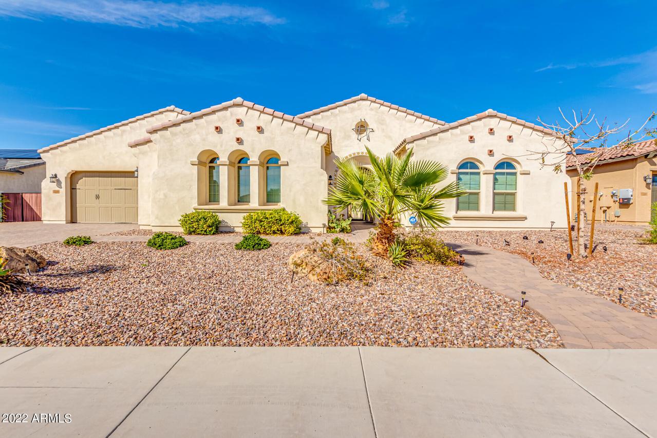 9248 W Foothill Dr., Peoria, AZ 85383