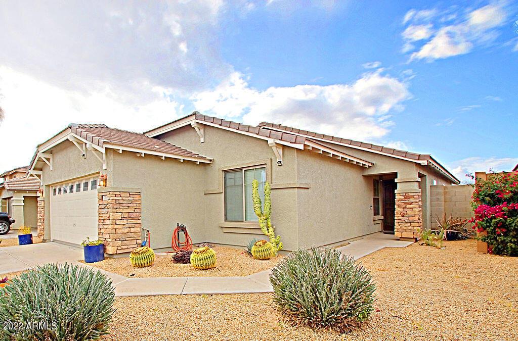 6810 W Desert Ln., Laveen, AZ 85339