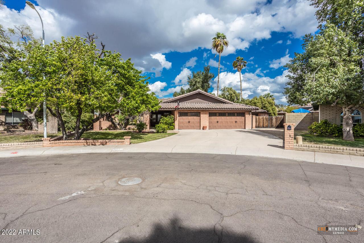 8647 N 48th Dr., Glendale, AZ 85302