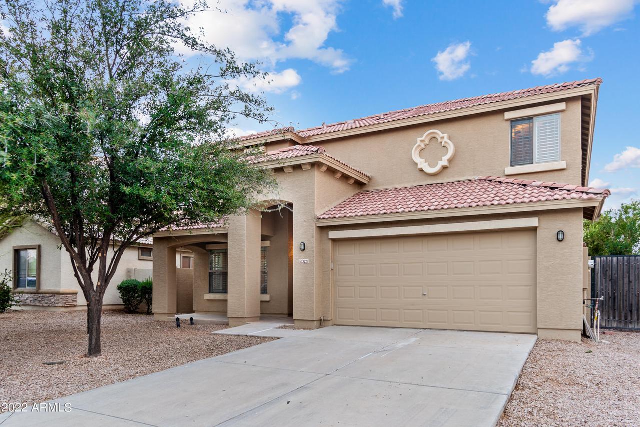 3221 E Desert Moon Tr., San Tan Valley, AZ 85143