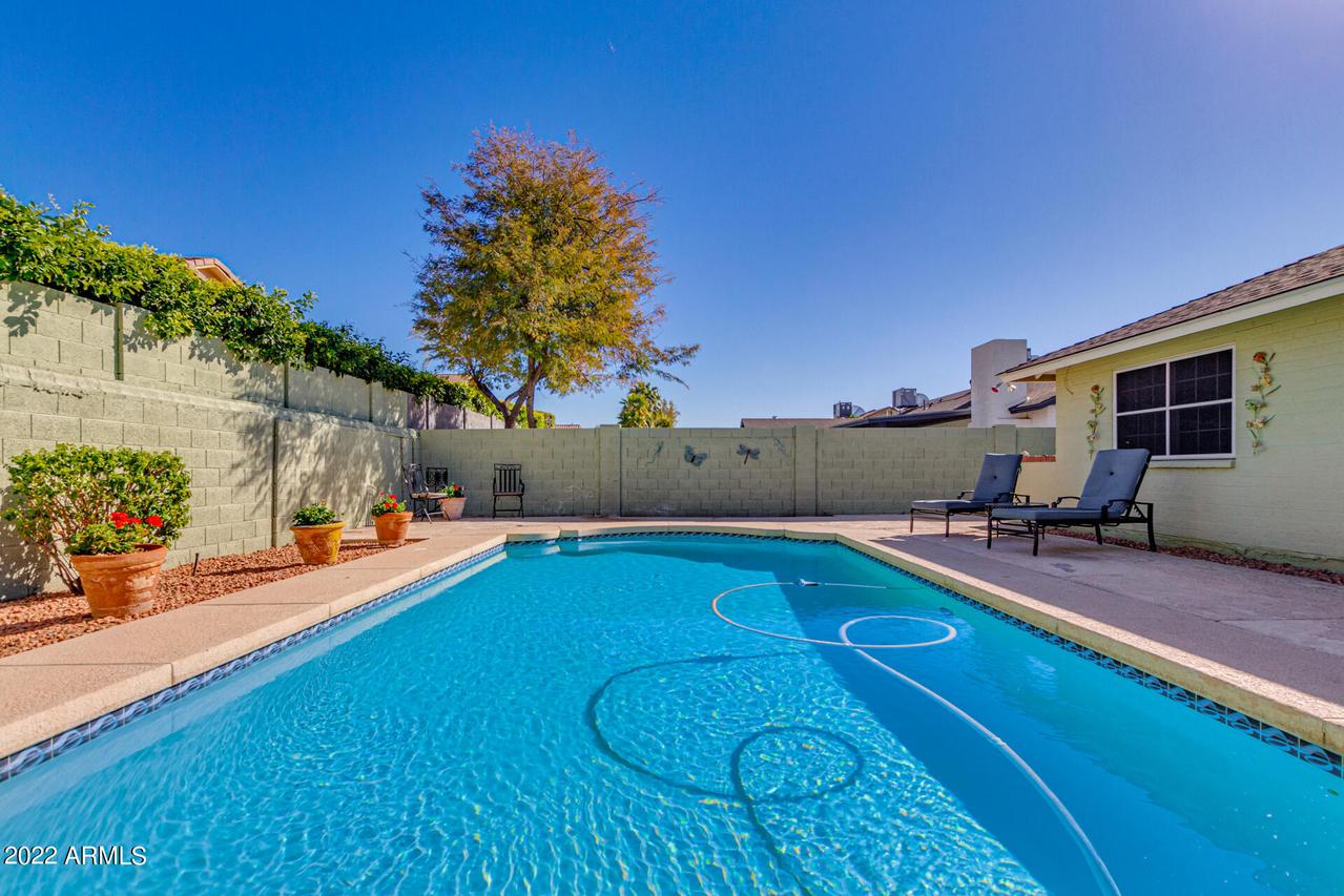 11843 N 60th Ave., Glendale, AZ 85304