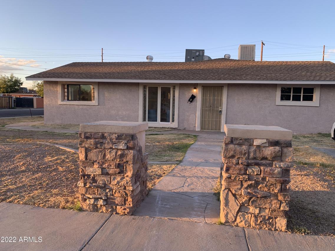 2842 W Roma Ave., Phoenix, AZ 85017