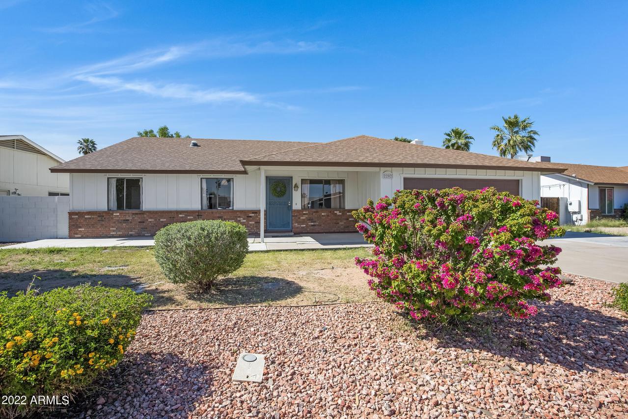 2202 E Frye Rd., Chandler, AZ 85225