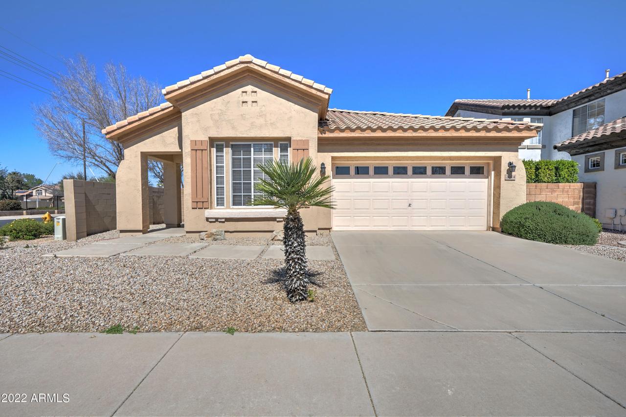 2014 E Hulet Pl., Chandler, AZ 85225