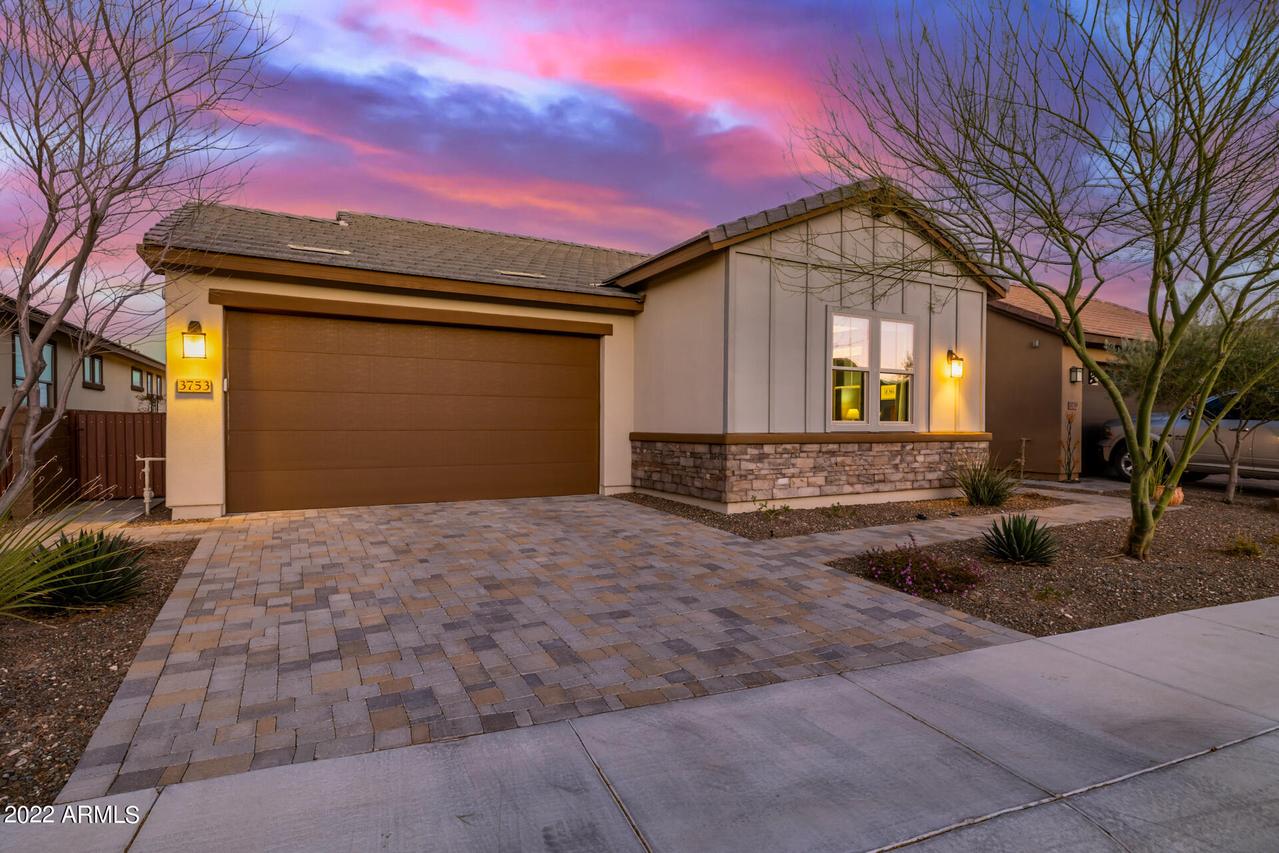 3753 Goldmine Cyn Way, Wickenburg, AZ 85390