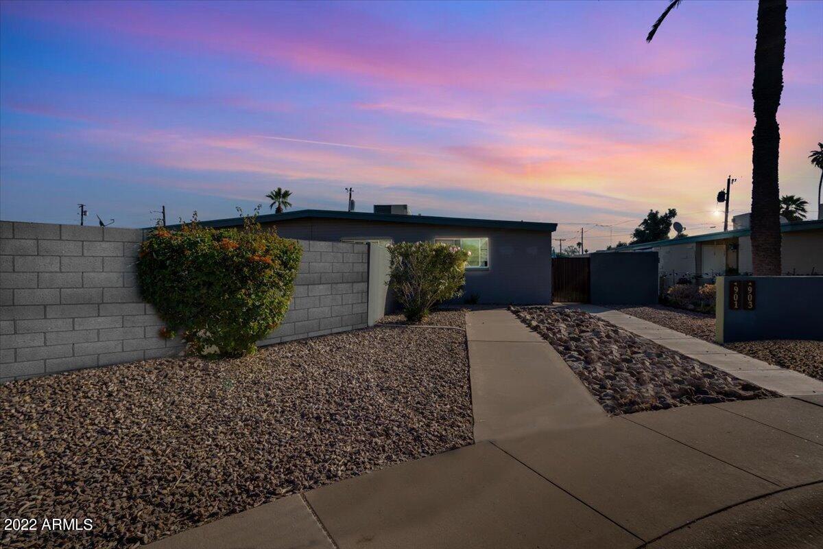 903 S Mariana St., Tempe, AZ 85281