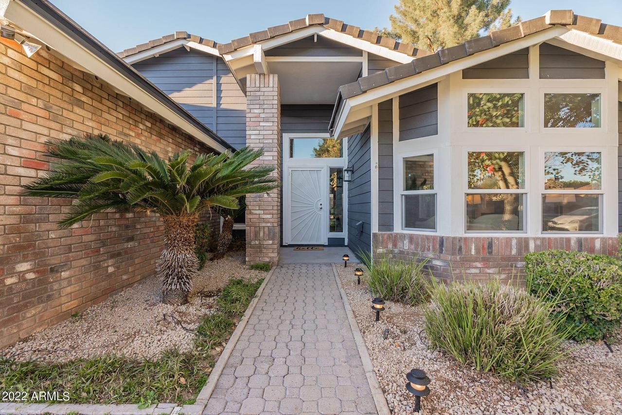 4536 E Beck Ln., Phoenix, AZ 85032