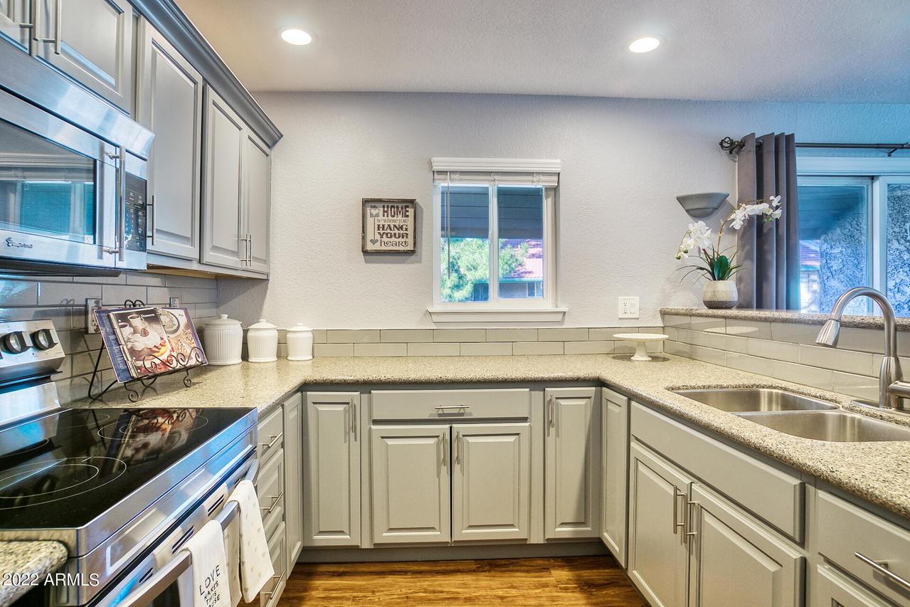 623 W Guadalupe Rd. #220, Mesa, AZ 85210