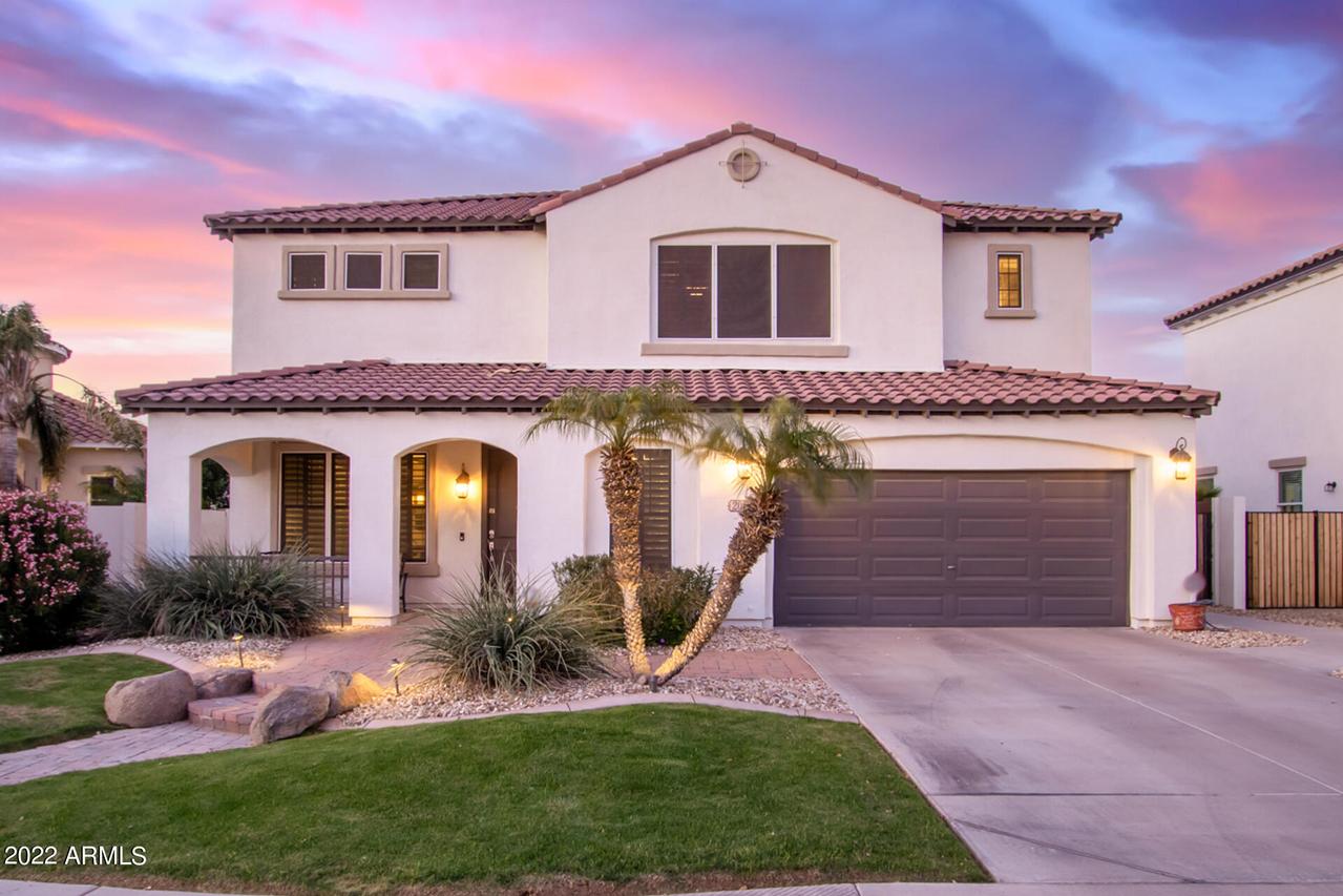 2064 E Honeysuckle Pl., Chandler, AZ 85286