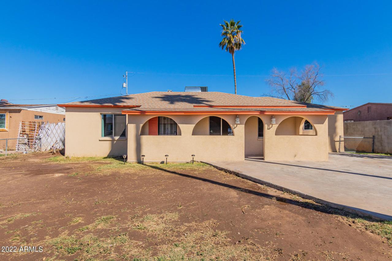 3026 W Villa St., Phoenix, AZ 85009