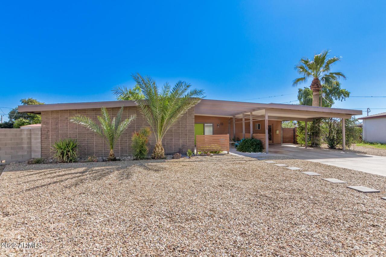 2221 E Marmora St., Phoenix, AZ 85022