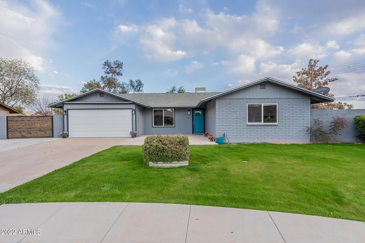 1947 S Gaylord Cir., Mesa, AZ 85204