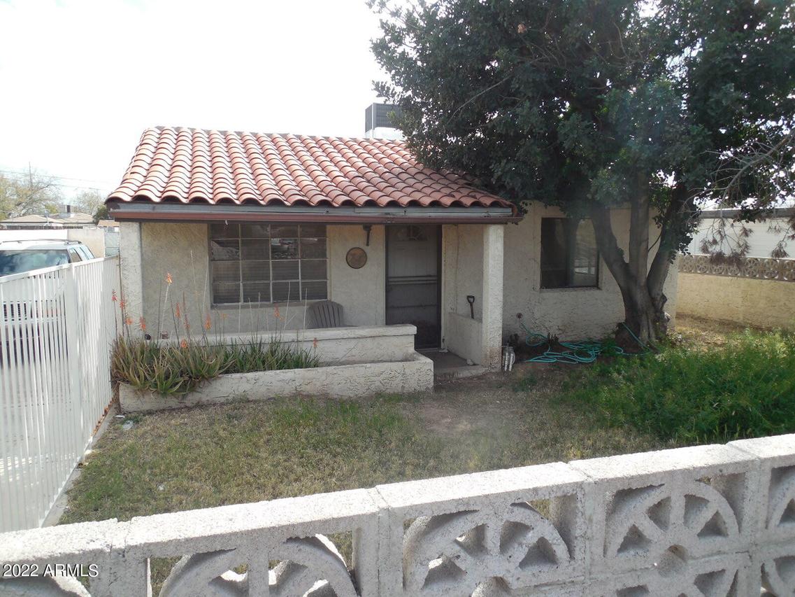 1153 E Hatcher Rd., Phoenix, AZ 85020