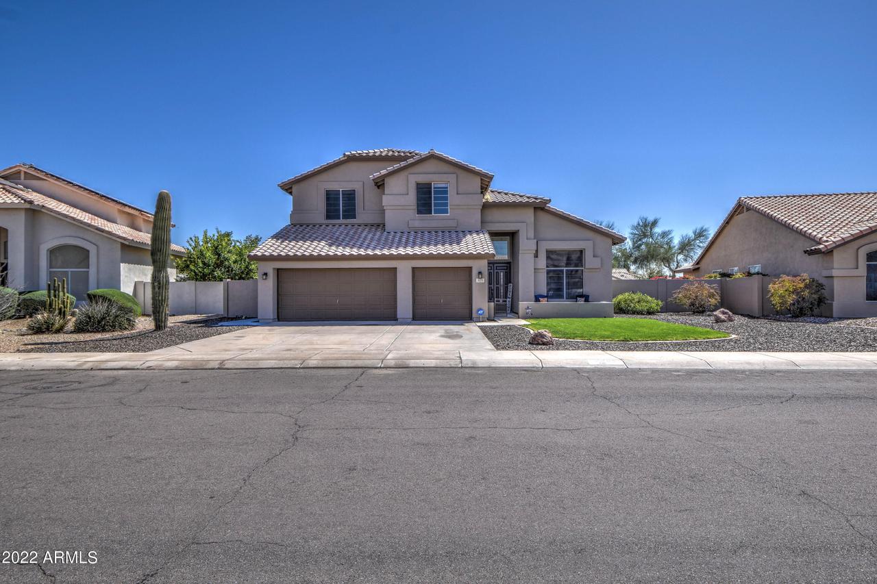 2071 N 132nd Dr., Goodyear, AZ 85395