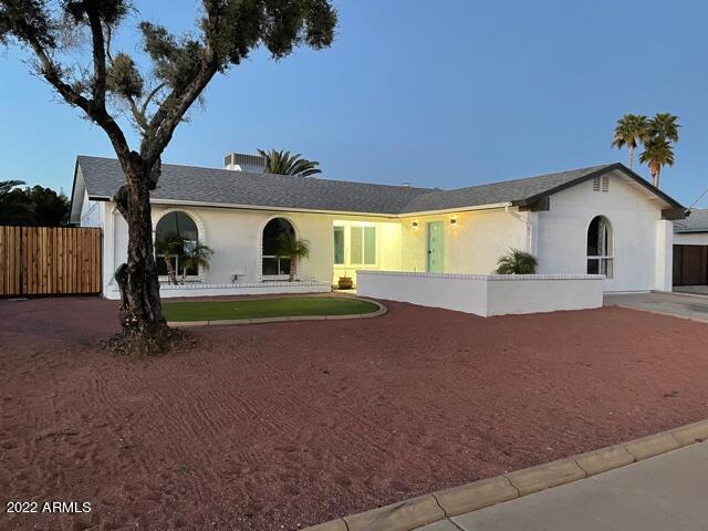 2042 W Shady Glen Ave., Phoenix, AZ 85023