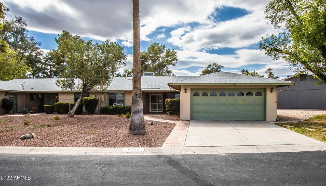 4909 E Lake Point Cir., Phoenix, AZ 85044