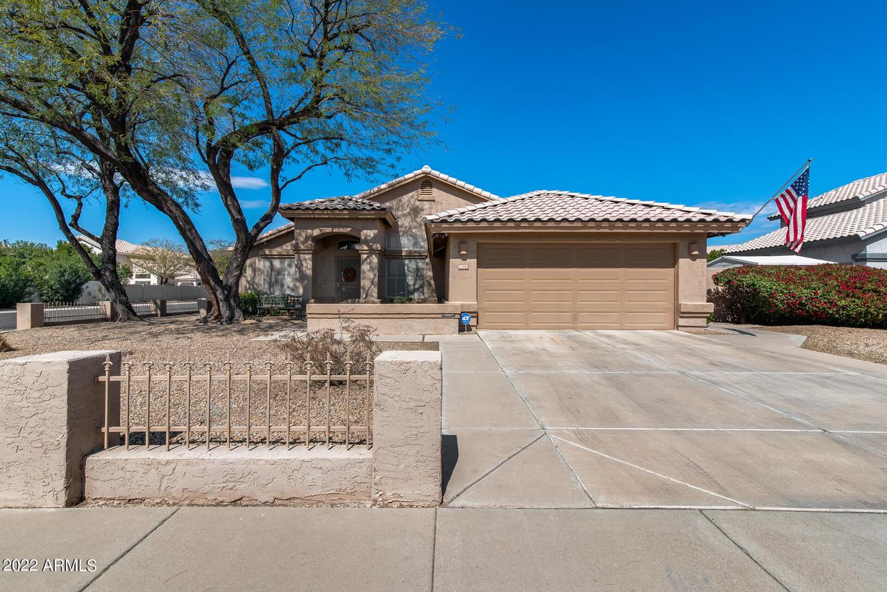 8022 W Rue De Lamour Ave., Peoria, AZ 85381