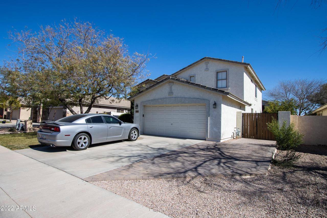 2571 S Moccasin Tr., Gilbert, AZ 85297