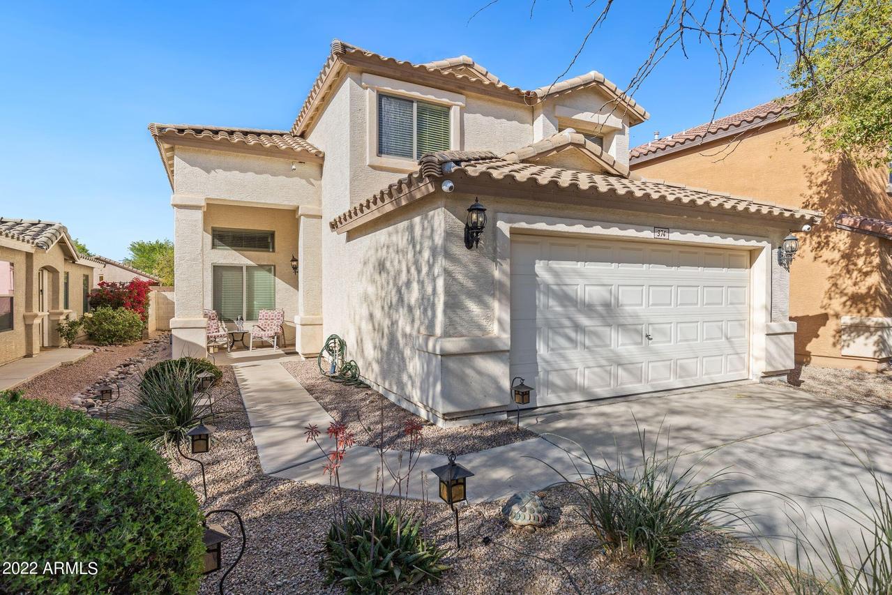 374 E Daniella Dr., San Tan Valley, AZ 85140