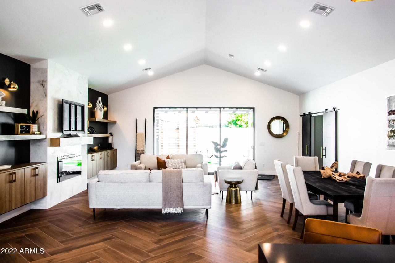 3031 N 52nd St., Phoenix, AZ 85018