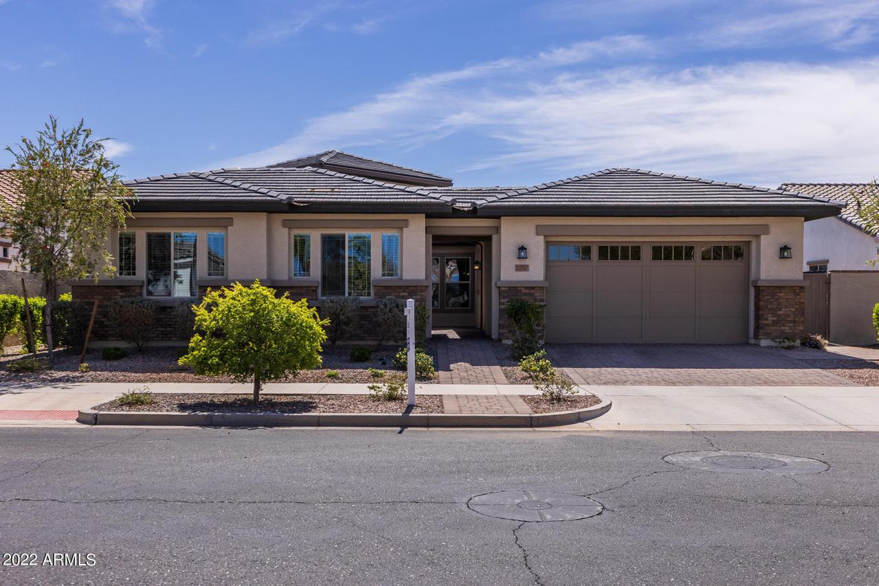 10347 E Starion Ave., Mesa, AZ 85212