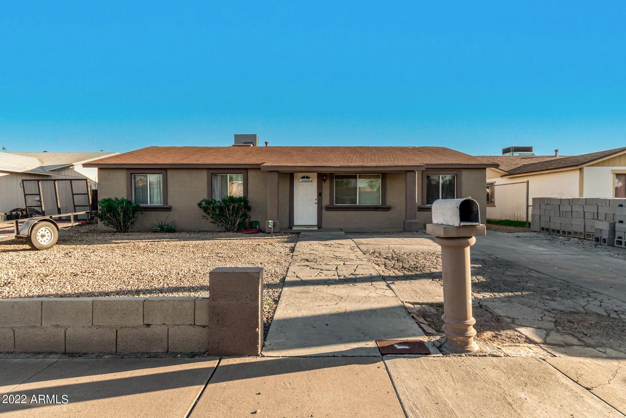 5931 W Monte Vista Rd., Phoenix, AZ 85035