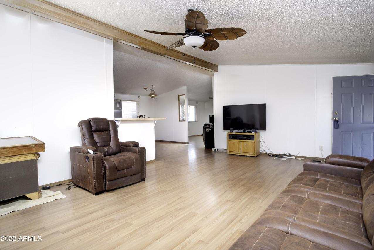 15098 S Vaquero Cir., Arizona City, AZ 85223