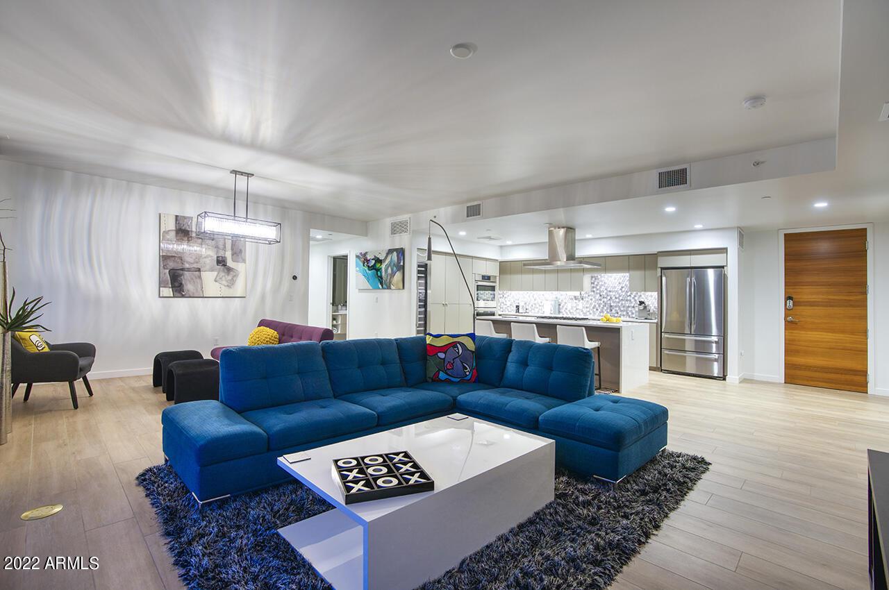 200 W Portland St. #1120, Phoenix, AZ 85003