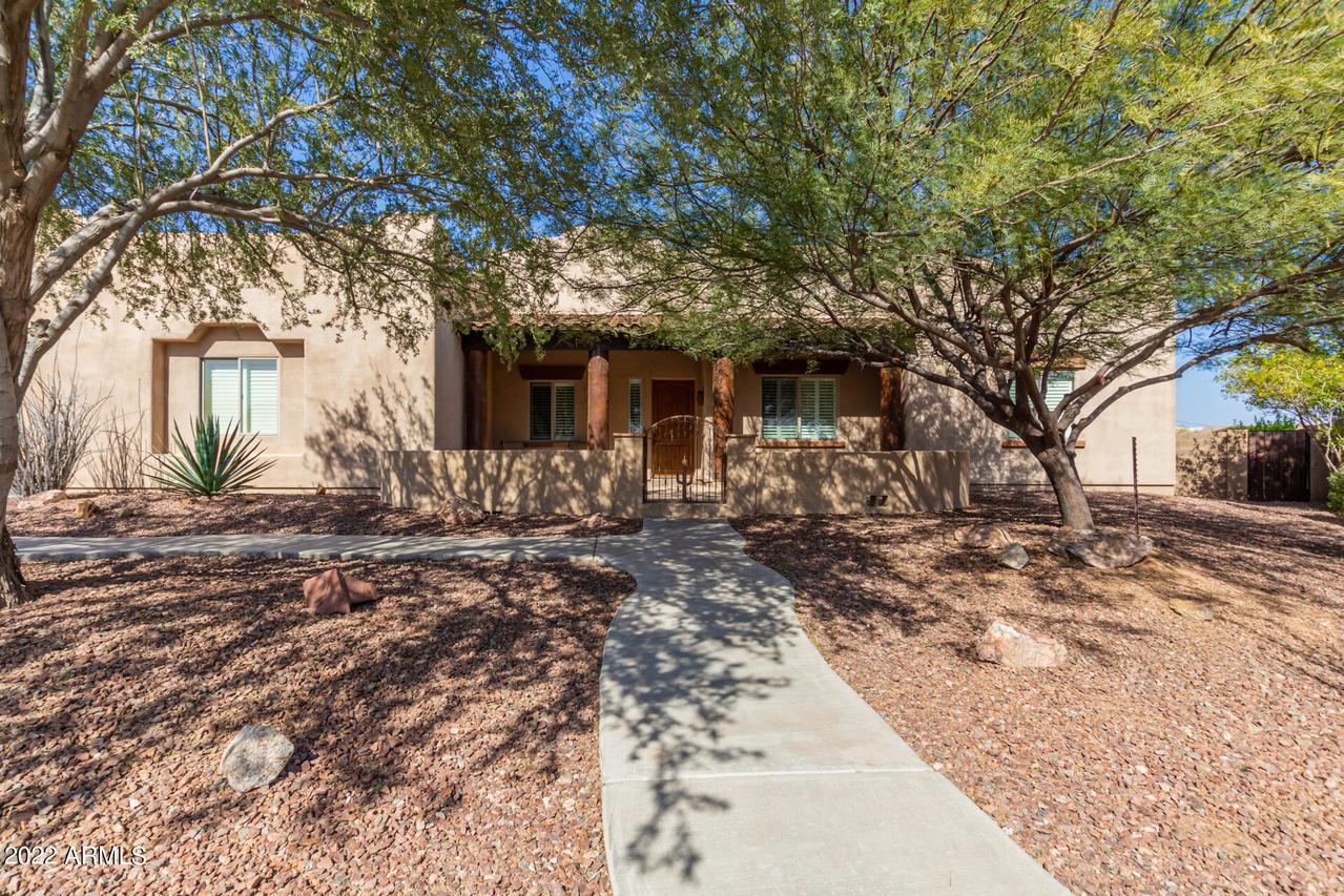 1043 N Tambor Cir., Mesa, AZ 85207