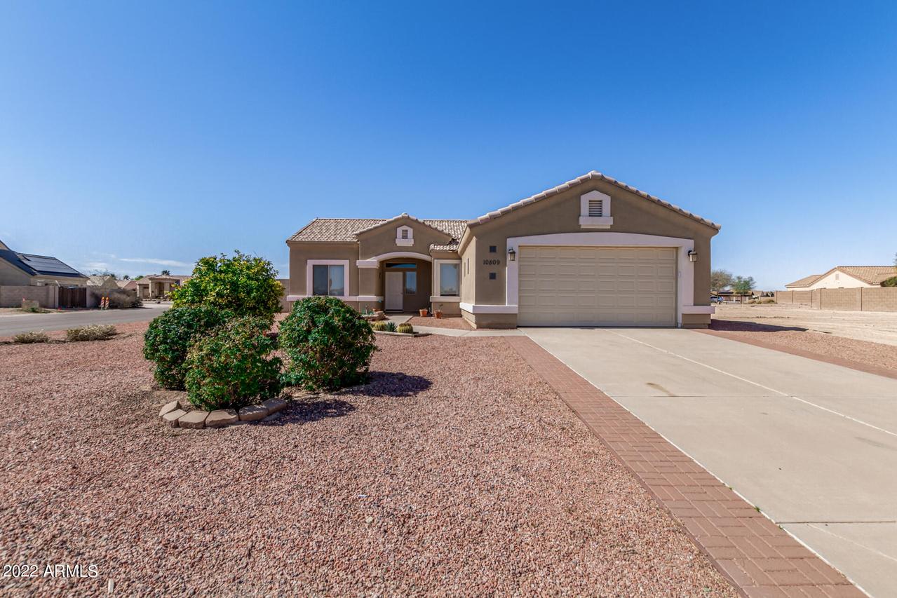 10809 W Torren Dr., Arizona City, AZ 85123