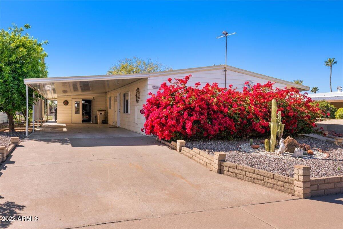 2252 N Nicklaus Dr., Mesa, AZ 85215