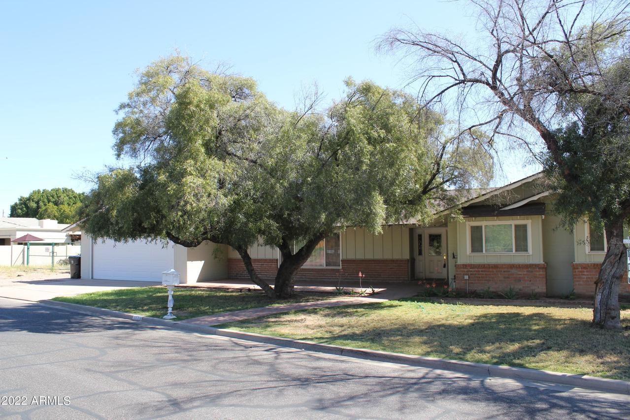1109 N Forest Rd., Mesa, AZ 85203
