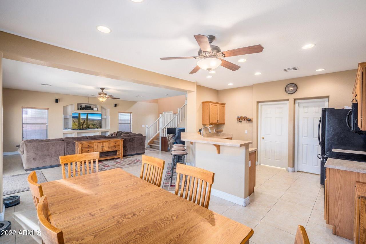 13863 W Mauna Loa Ln., Surprise, AZ 85379