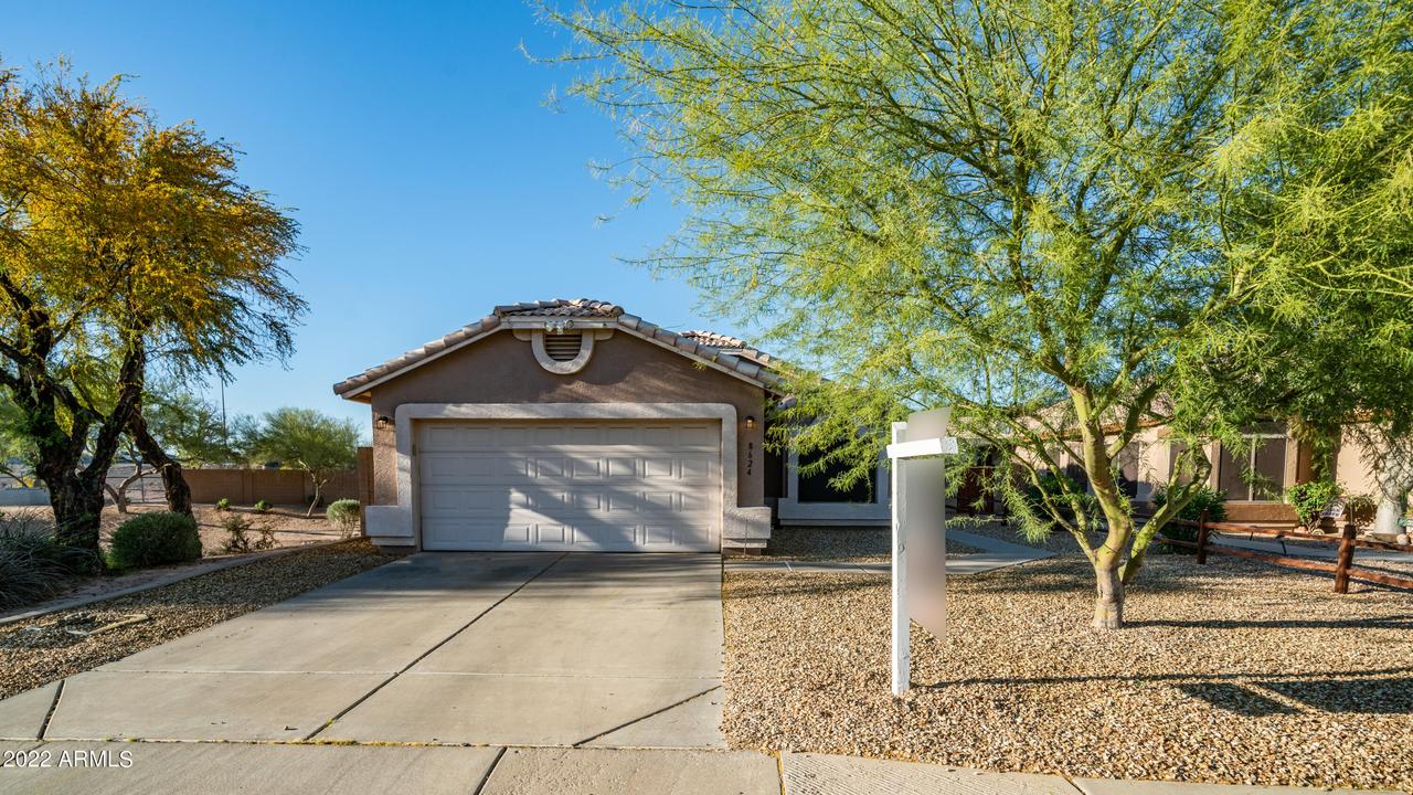 8624 W Rue De Lamour Ave., Peoria, AZ 85381
