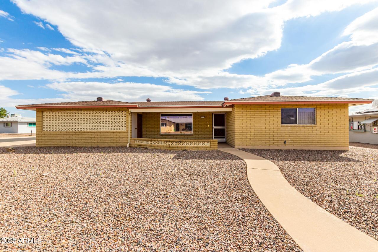 5927 E Dodge St., Mesa, AZ 85205