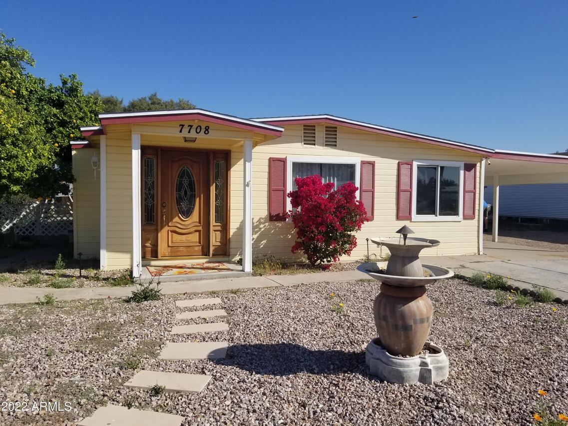 7708 E Hampton Ave., Mesa, AZ 85209