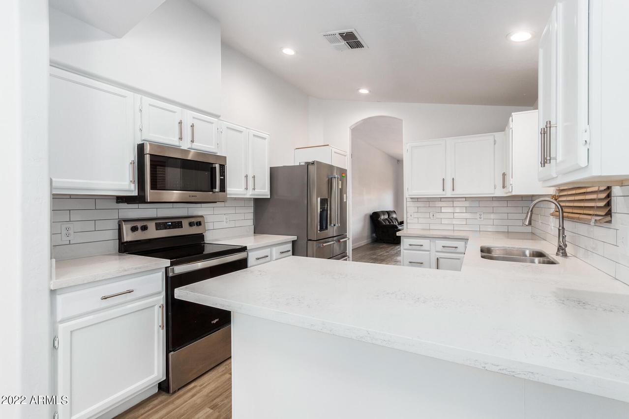 4534 E Bannock St., Phoenix, AZ 85044