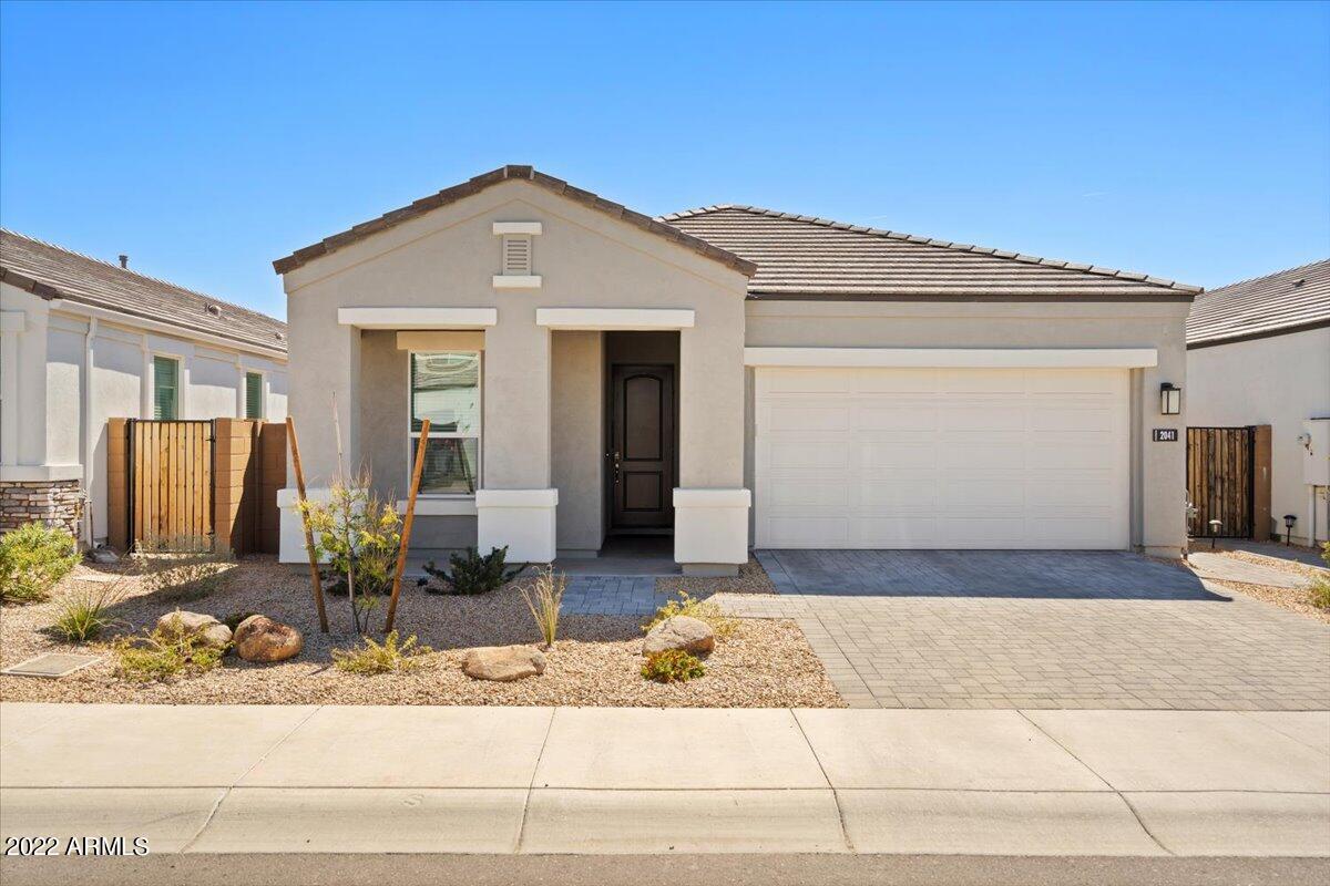 2041 E Charlotte Dr., Phoenix, AZ 85024