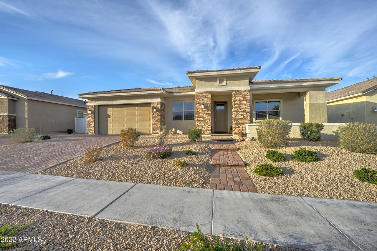 2522 E Pleasant Ln., Phoenix, AZ 85042