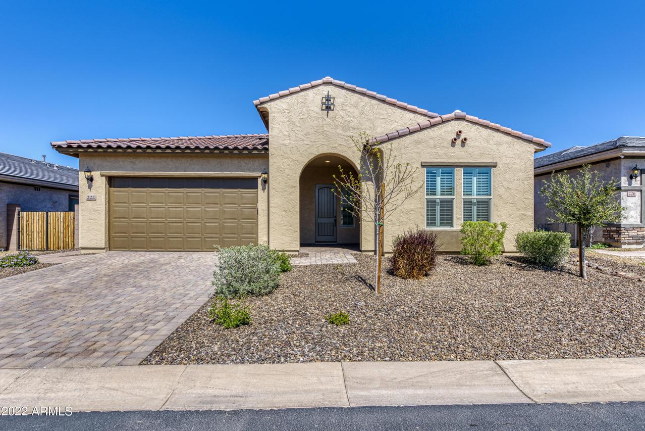 222 E Balao Dr., Phoenix, AZ 85085