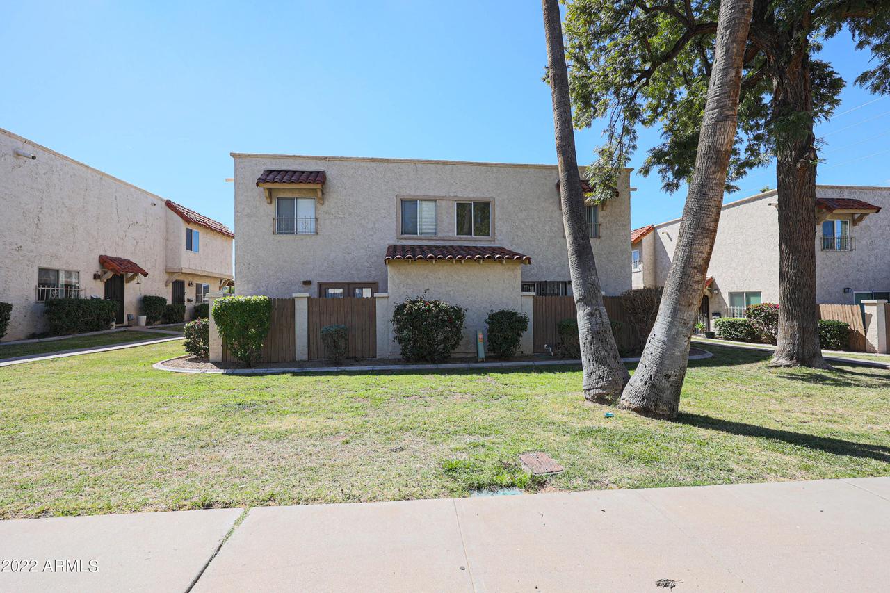 1209 E Lawrence Ln., Phoenix, AZ 85020