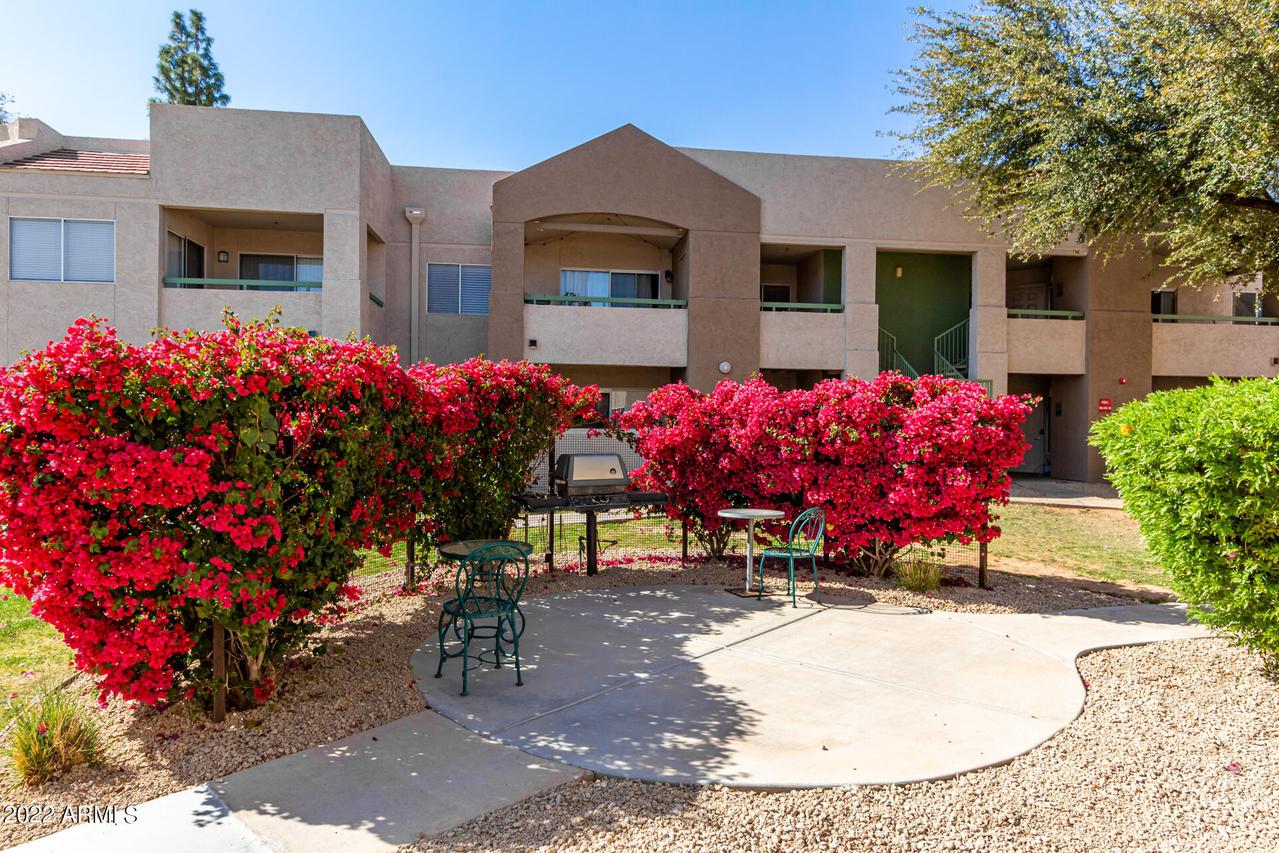 1295 N Ash St. #827, Gilbert, AZ 85233