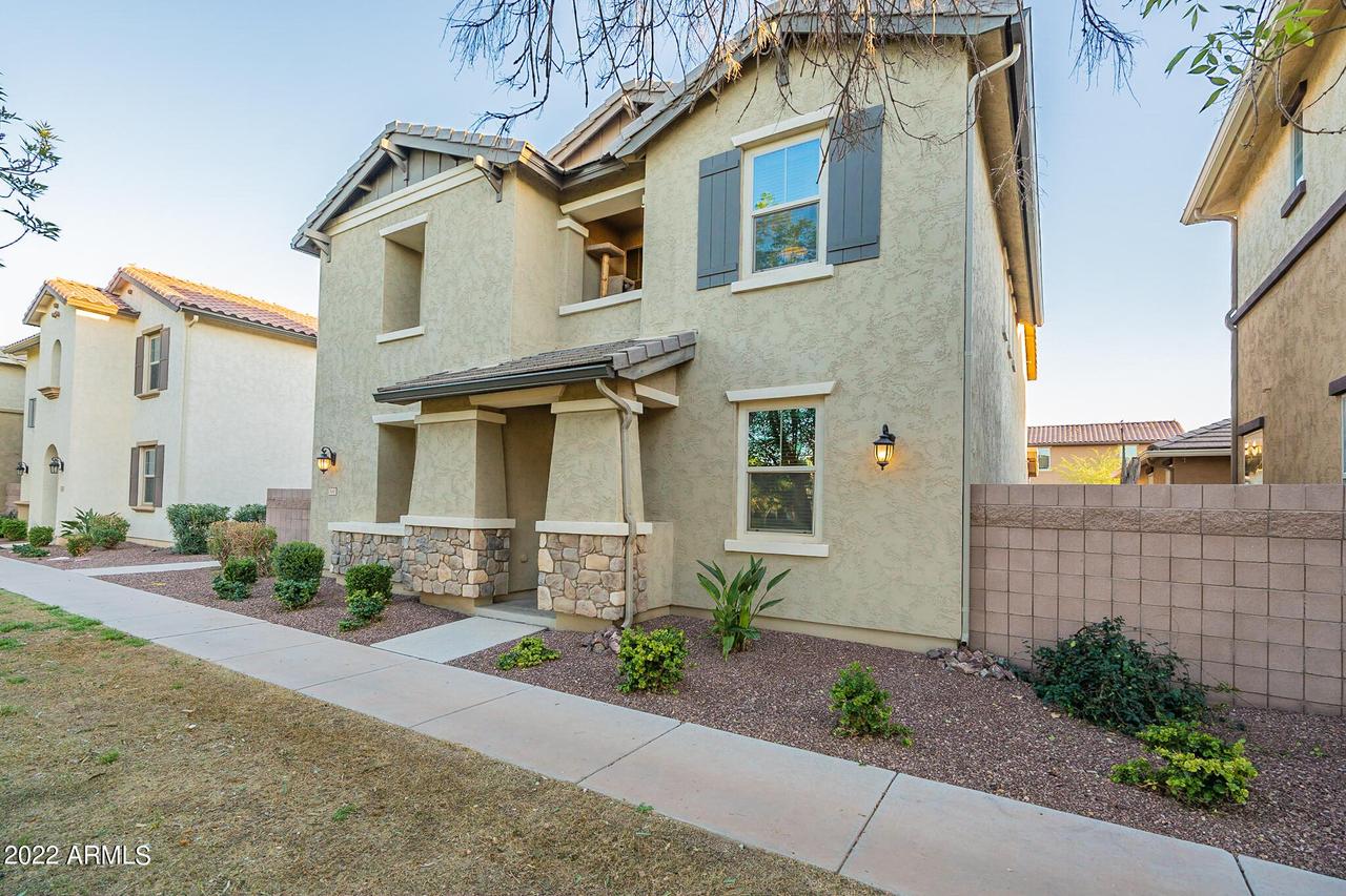 3640 E Gideon Way, Gilbert, AZ 85296